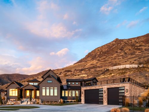 202 Flagrock Dr, Farmington, UT, 84025-2559 | Card Image