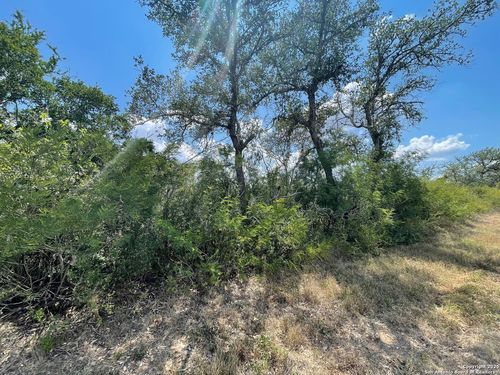 0 W King Ln, Beeville, TX, 78102 | Card Image