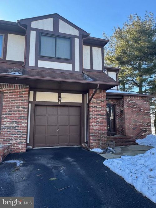 1 Devonshire Ct, Ewing, NJ, 08628-2236 | Card Image