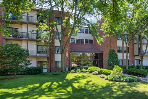 apt-102-3030 Pheasant Creek Dr, Northbrook, IL, 60062-3374 | Card Image