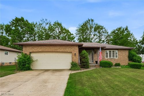 6103 Ely Vista Dr, Parma, OH, 44129-6140 | Card Image