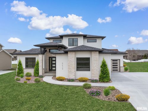6638 Pelican St, Bettendorf, IA, 52722 | Card Image