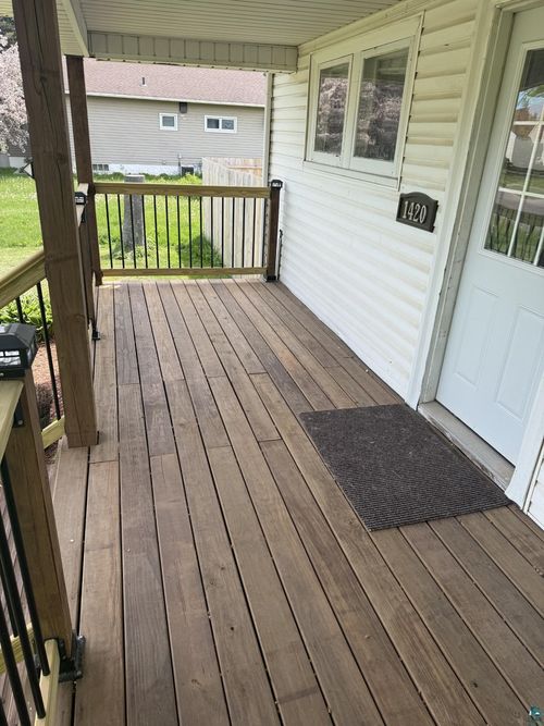1420 Avenue C, Cloquet, MN, 55720-1930 | Card Image