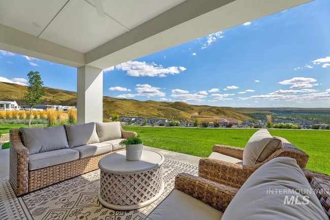 5813 E Marmount Ct, House other with 5 bedrooms, 5 bathrooms and 4 parking in Boise ID | Image 47
