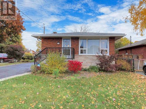 61 Fisher Cres, Hamilton, ON, L9C4N1 | Card Image