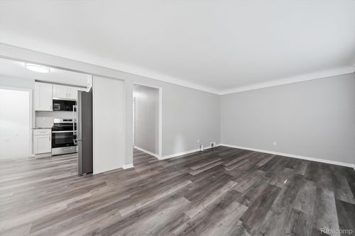 13591 Lenore, Redford, MI, 48239-2610 | Card Image