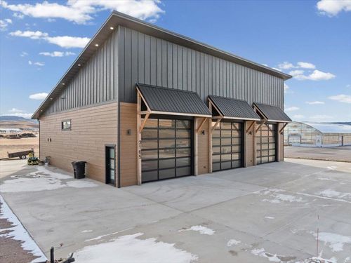3165 Venture Ct, Spearfish, SD, 57783-3370 | Card Image