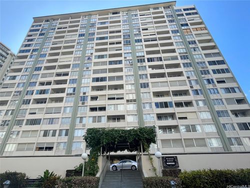 780 Amana St, Honolulu, HI, 96814-3247 | Card Image