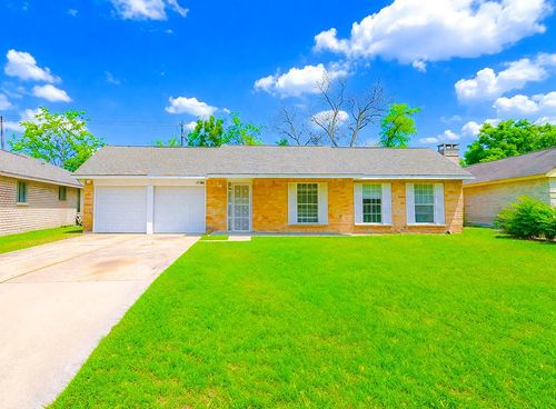 10930 W Bellfort Avenue, Houston, TX, 77099 | Card Image
