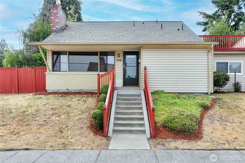 702 N Mullen St, Tacoma, WA, 98406-3030 | Card Image