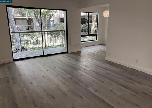 apt-105-440 N Civic Dr, Walnut Creek, CA, 94596-3309 | Card Image