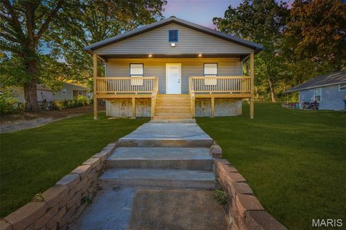 904 Stone St, Potosi, MO, 63664-2119 | Card Image