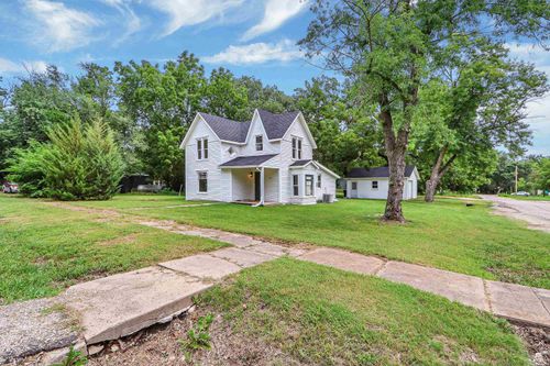 204 N Billings St, Riley, KS, 66531-9771 | Card Image