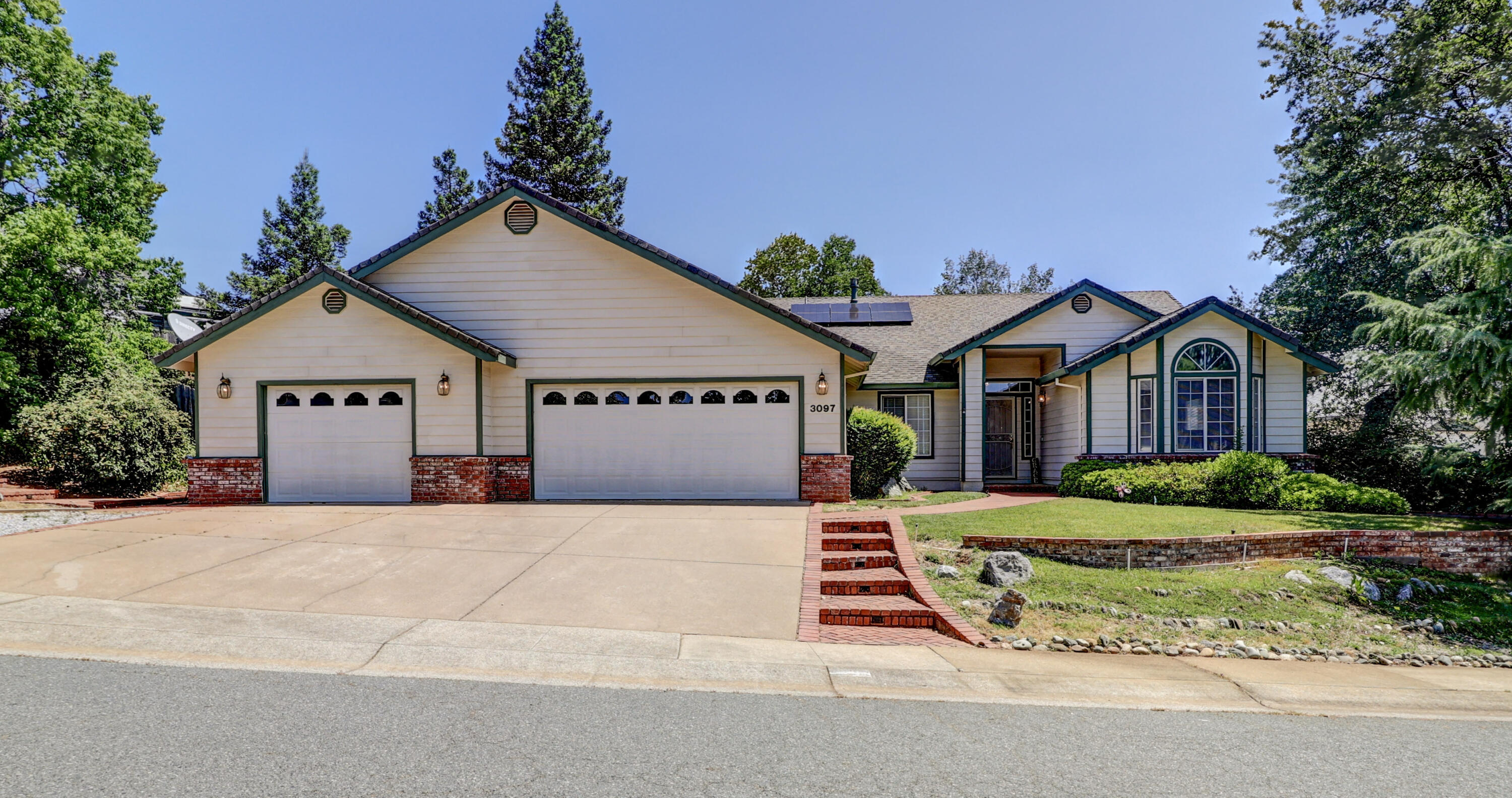 Residential in Shasta Lake