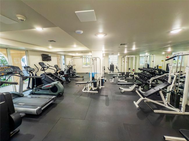 APT-3302 - 520 Se 5 Th Ave, Condo with 3 bedrooms, 2 bathrooms and null parking in Fort Lauderdale FL | Image 37