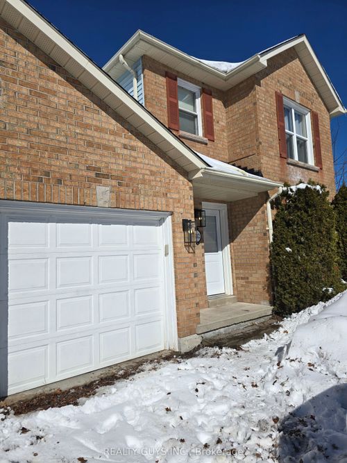 542 Westman Ave, Peterborough, ON, K9K2E6 | Card Image