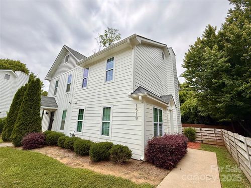 apt-b-1519 Briar Creek Rd, Charlotte, NC, 28205-6755 | Card Image