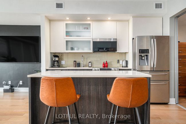 701 - 98 Richmond Rd, Condo with 2 bedrooms, 2 bathrooms and null parking in Ottawa ON | Image 7