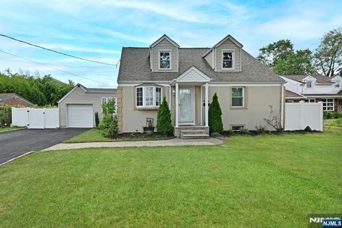563 Boulevard, New Milford, NJ, 07646-1919 | Card Image