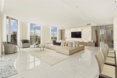 PH-7 - 17301 Biscayne Blvd, Condo with 4 bedrooms, 4 bathrooms and null parking in Aventura FL | Image 2