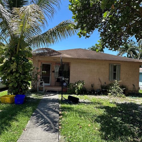 387 Cypress Ave, Pahokee, FL, 33476-1937 | Card Image