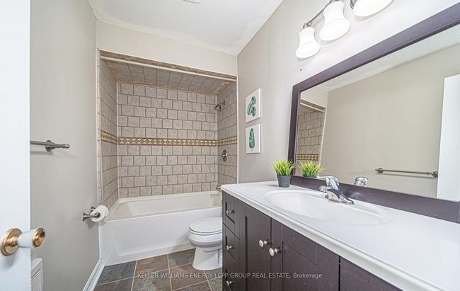 100 Deacon Lane, Condo with 3 bedrooms, 2 bathrooms and 1 parking in Ajax ON | Image 21