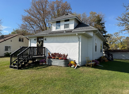 401 Ward Ave, Erskine, MN, 56535-4125 | Card Image