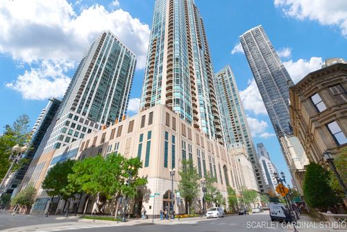 apt-4301-21 E Huron St, Chicago, IL, 60611-3953 | Card Image