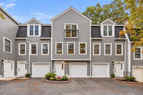 3-95 Anderer Ln, Boston, MA, 02132-2243 | Card Image