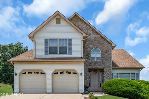 43 Winchester Drive, Howell, NJ, 07731 | Card Image
