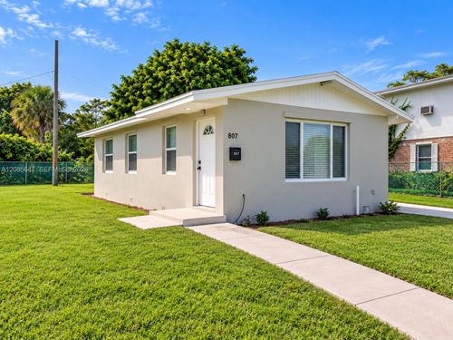 0-807 Handy Ave, West Palm Beach, FL, 33401-3141 | Card Image