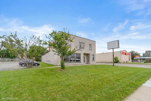 122 W Northwest Hwy, Barrington, IL, 60010-3108 | Card Image