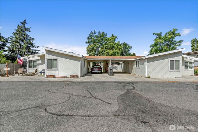 A - 322 N Kentucky Ave, Home with 0 bedrooms, 0 bathrooms and 2 parking in East Wenatchee WA | Image 14