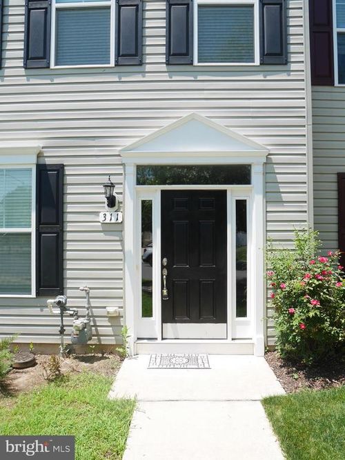 311 Ashby Commons Dr, EASTON, MD, 21601-3292 | Card Image