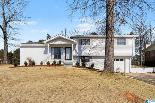 1104 Empire Ln, HOOVER, AL, 35226-2936 | Card Image