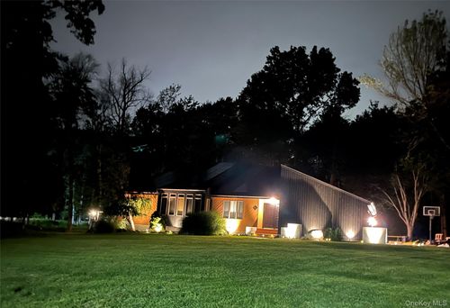 7 Elizabeth Ct, Spring Valley, NY, 10977-1842 | Card Image