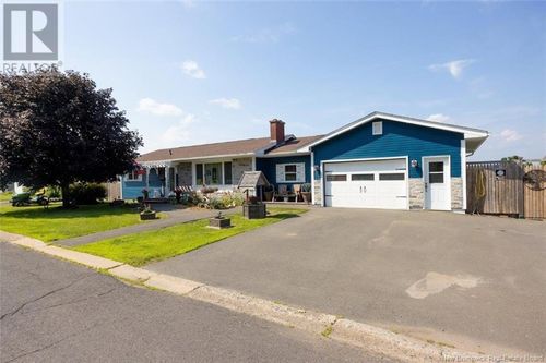 322 Greenfield Rd, Oromocto, NB, E2V1E1 | Card Image