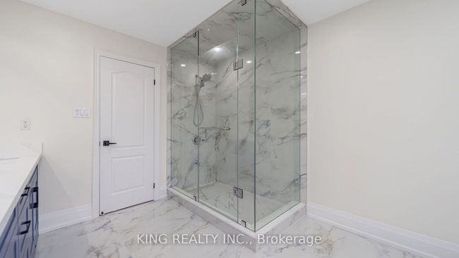 27 Foxmere Rd, House other with 6 bedrooms, 5 bathrooms and 4 parking in Brampton ON | Image 30
