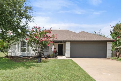 610 Pine Bluff St, Cleburne, TX, 76031-0354 | Card Image