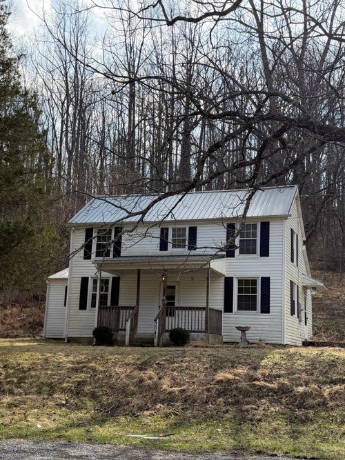 3045 Mountain Pass Rd, Troutville, VA, 24175-2725 | Card Image