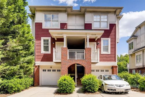 1305 Summit Greenway Ct, Charlotte, NC, 28208-4574 | Card Image