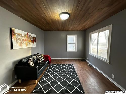 208 5th St S, Swea City, IA, 50590-1058 | Card Image