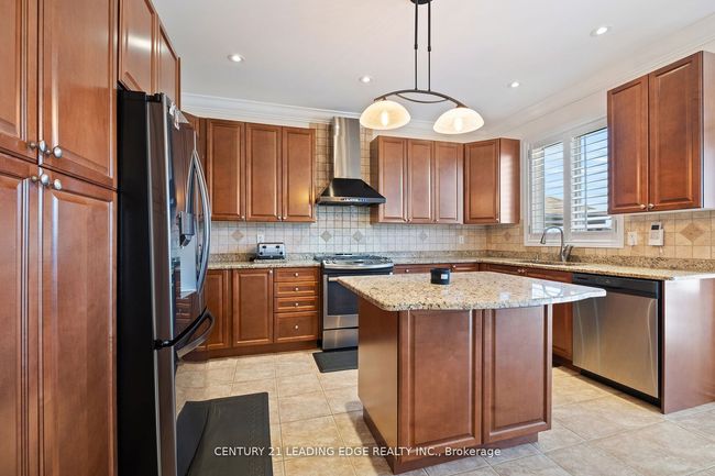 24 Lightheart Dr, House other with 4 bedrooms, 4 bathrooms and 4 parking in Caledon ON | Image 10