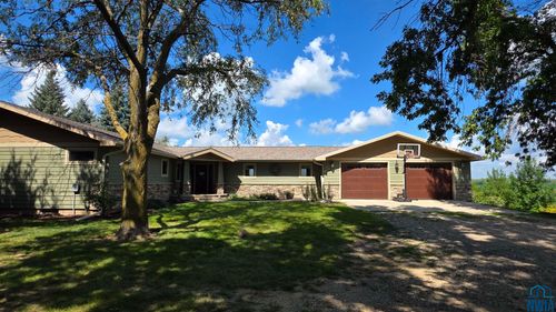 18231 Weber Rd, Westfield, IA, 51062-8580 | Card Image