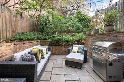 apt-b1-1726 17th St Nw, WASHINGTON, DC, 20009-2458 | Card Image