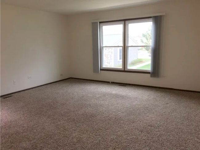 1035 - 1035 Glouchester Hbr, Home with 2 bedrooms, 1 bathrooms and 1 parking in Schaumburg IL | Image 4