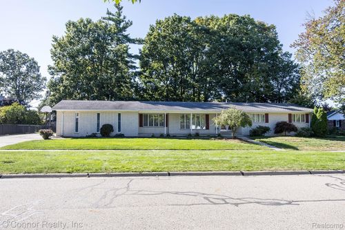 948 Illinois St, Marysville, MI, 48040-1522 | Card Image