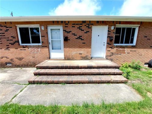 a-3872 Wake Circle, Norfolk, VA, 23518 | Card Image