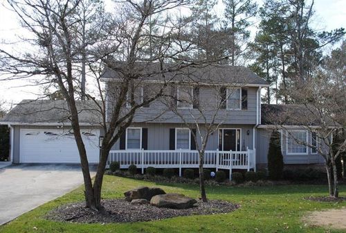 4060 Summit Dr, Marietta, GA, 30068-4135 | Card Image