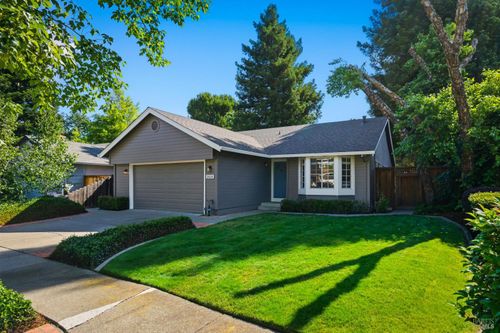 2424 Shoreline Dr, Napa, CA, 94558-3757 | Card Image